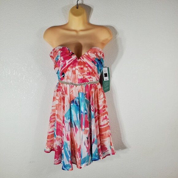 As U Wish Love Reign Strapless Floral Dress Size 5 With Rhinestone Waistband - Picture 13 of 14